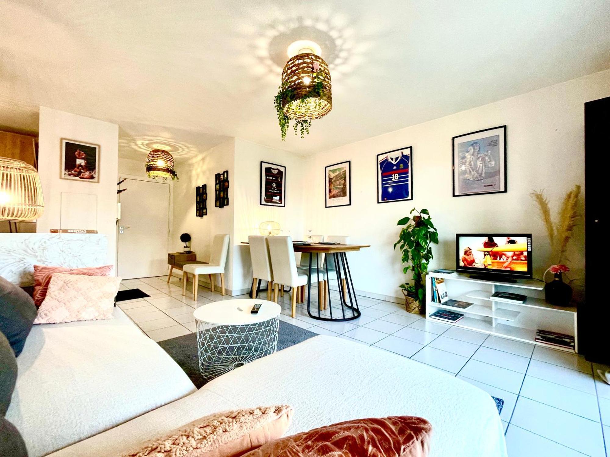 Bel Appartement T3 De 60M2 Avec Parking, Terrasse, Proche Du Metro Et Du Periph Toulouse Buitenkant foto