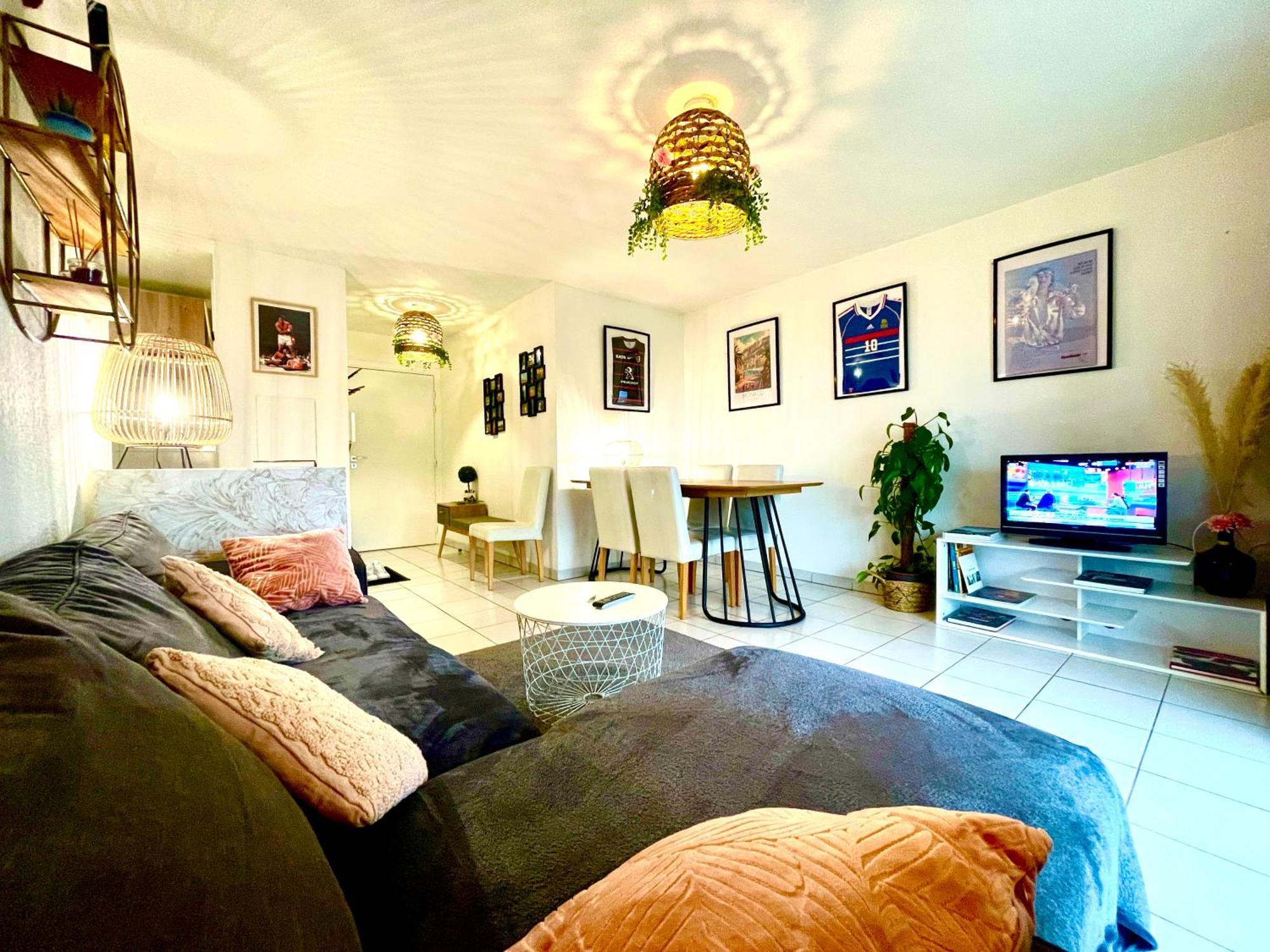 Bel Appartement T3 De 60M2 Avec Parking, Terrasse, Proche Du Metro Et Du Periph Toulouse Buitenkant foto